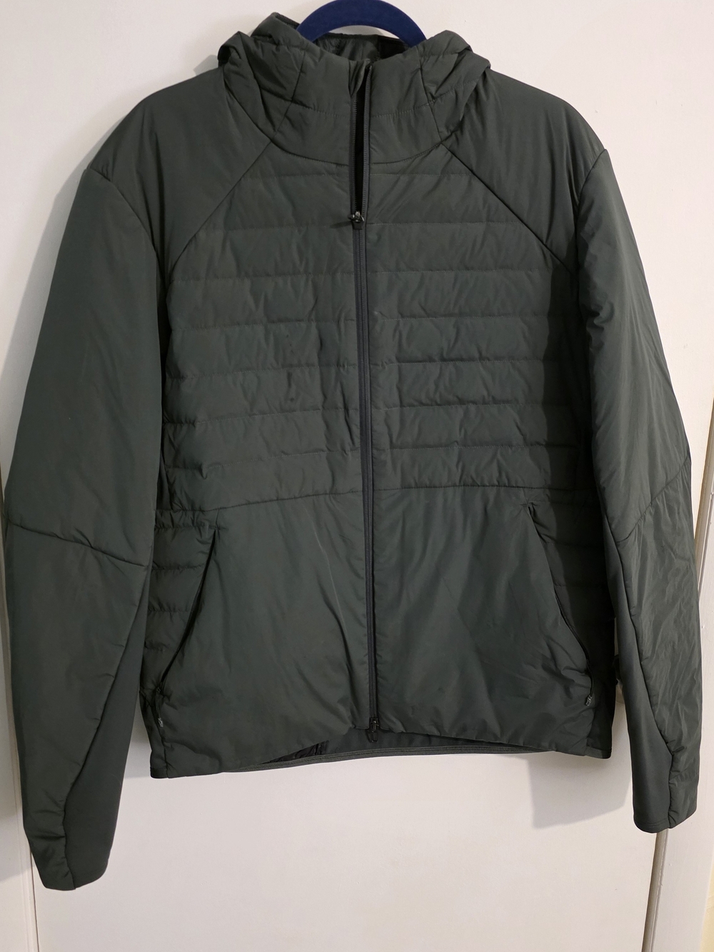 lululemon athletica Men's Hooded Puffer Jacket - Olive